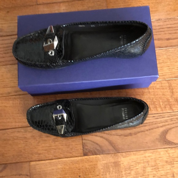 Authentic Stuart Weitzman black snake embossed patent leather loafers - Picture 2 of 6